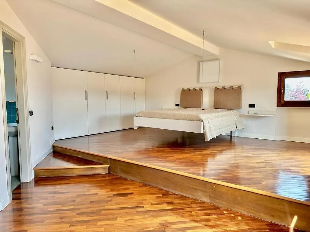 Apartment 10 Salo 0*,  Italy