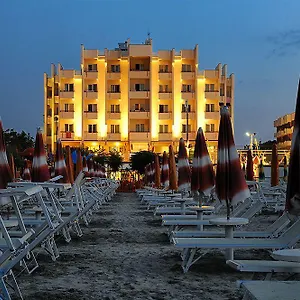 Life 4*, Rimini Italien