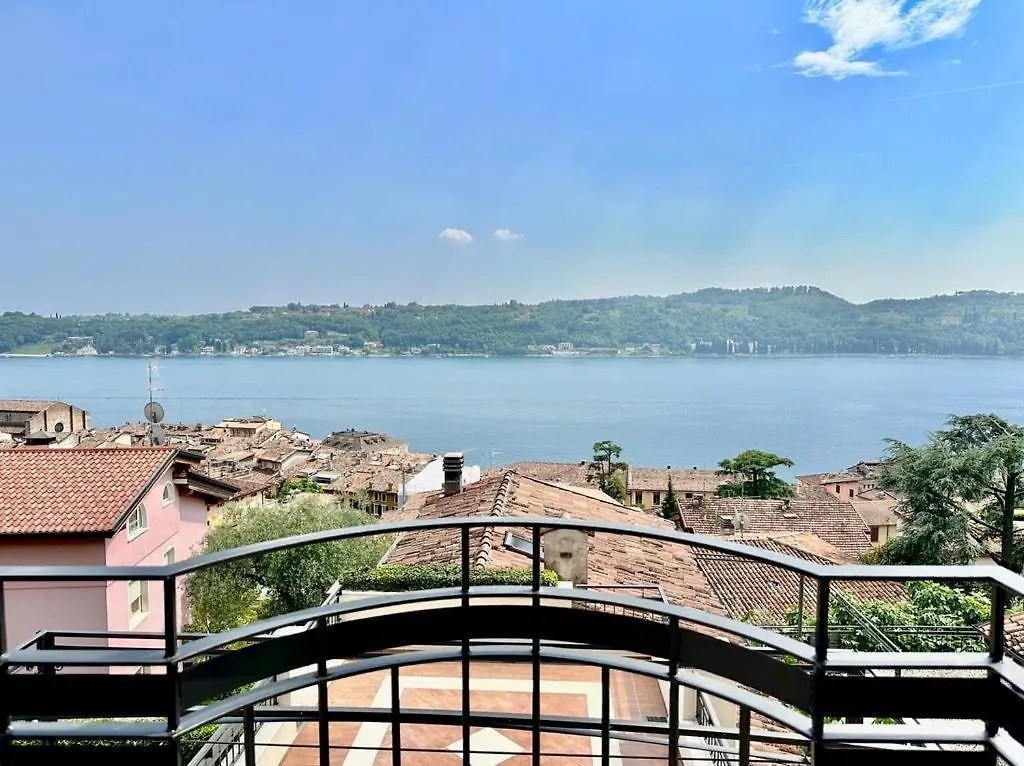 Apartment 10 Salò