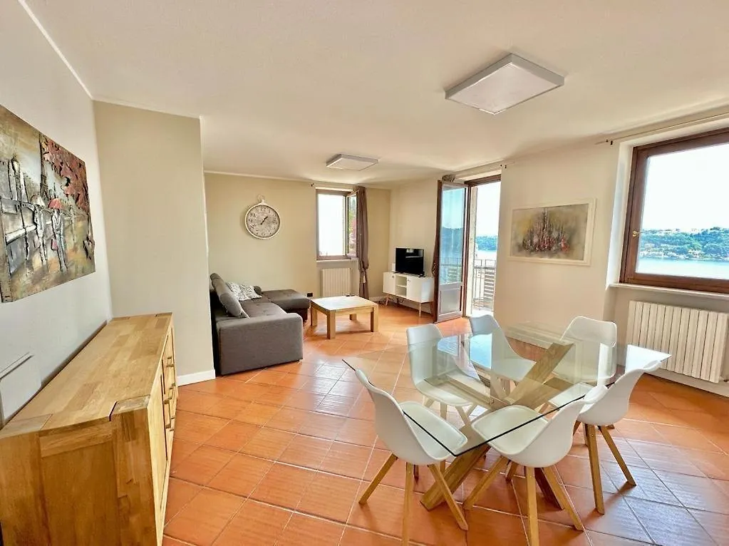 Apartment 10 Salò