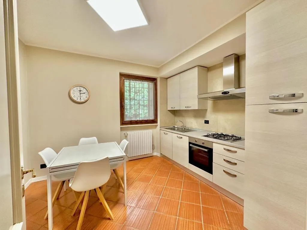 Apartment 10 Salò