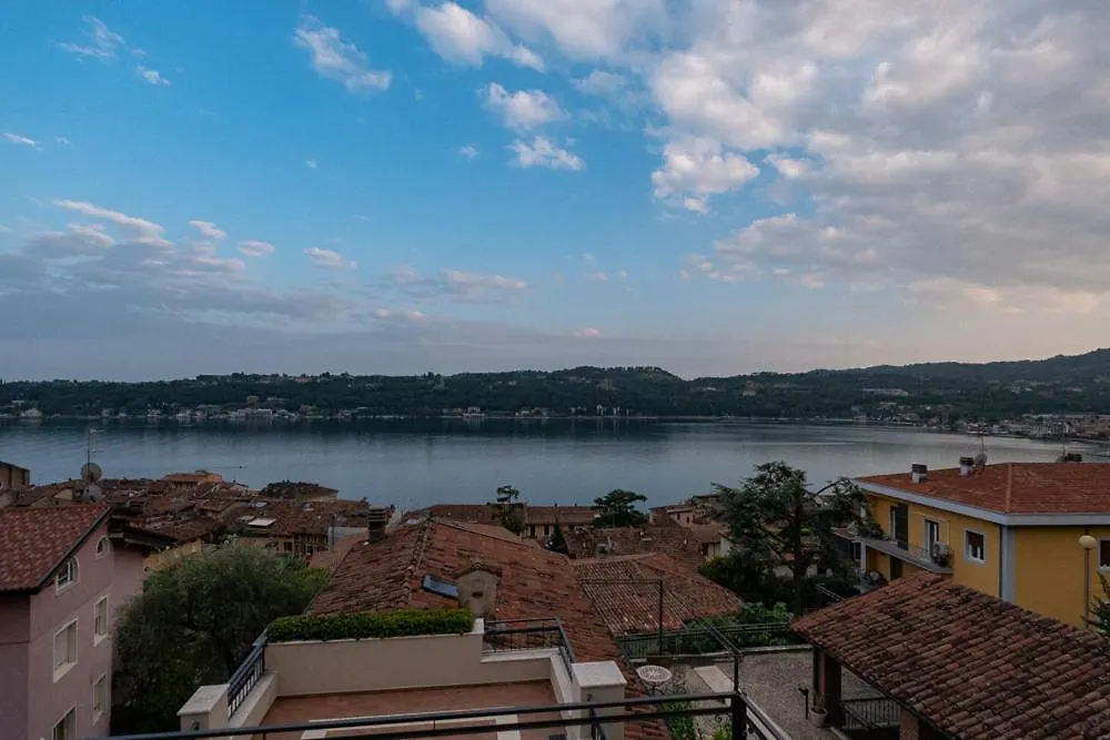 Apartment 10 Salo Italy