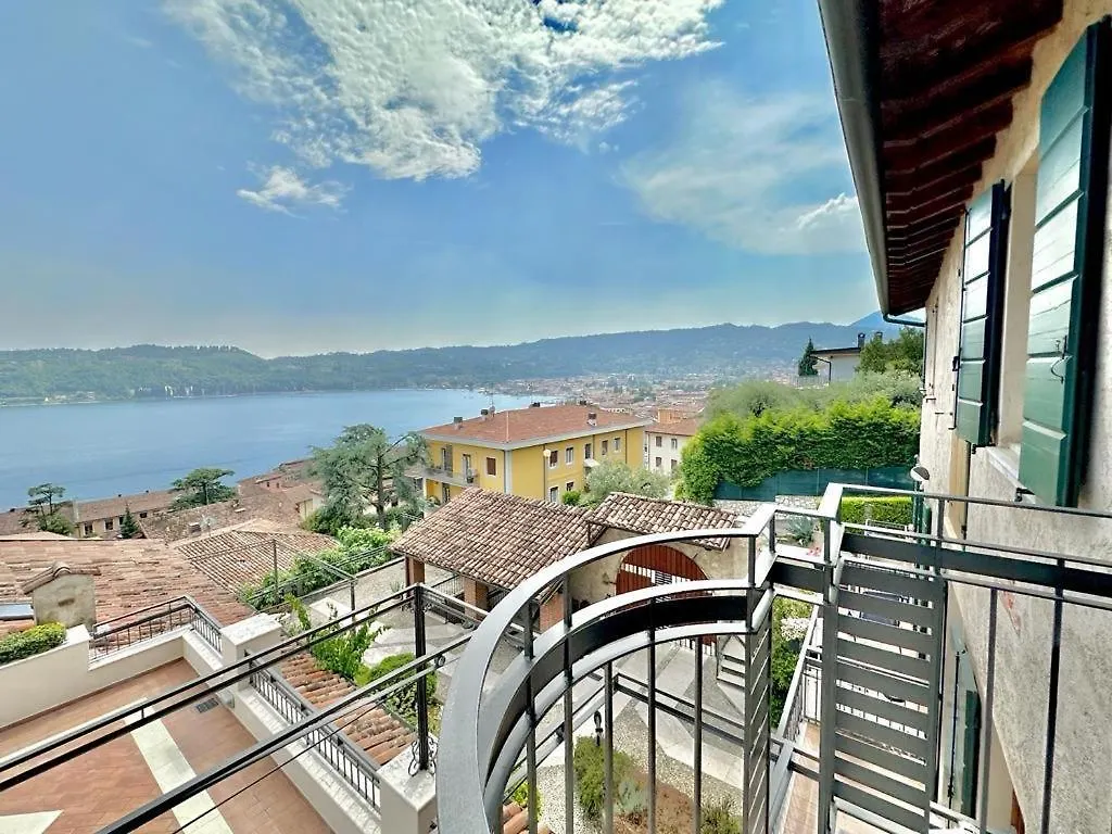 Apartment 10 Salo Italy